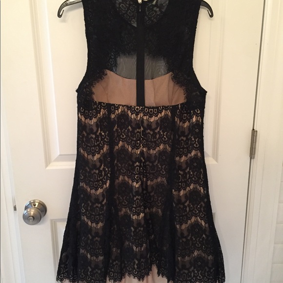 Betsy and Adam dress black lace - Picture 3 of 6