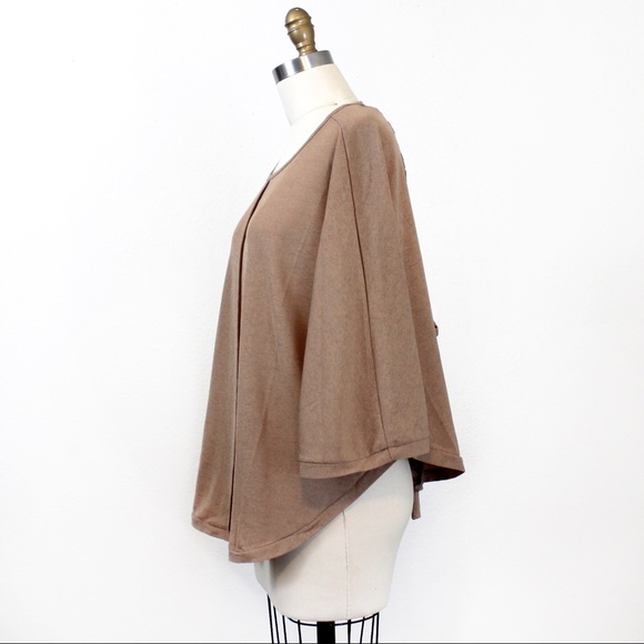 Open Back Lace Poncho Style Tunic - Picture 4 of 5