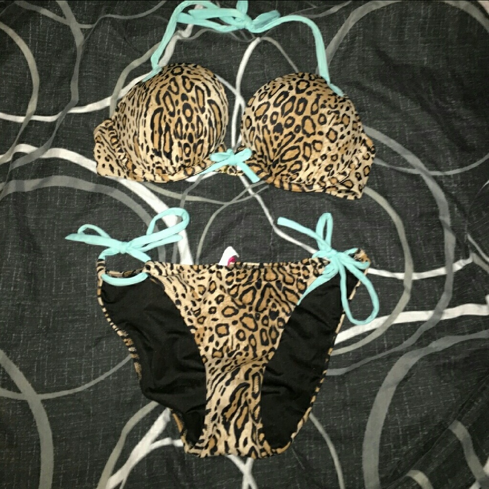 **VS** Cheetah Print Bombshell Bathing Suit