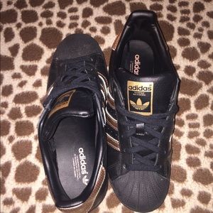 Adidas Superstar!