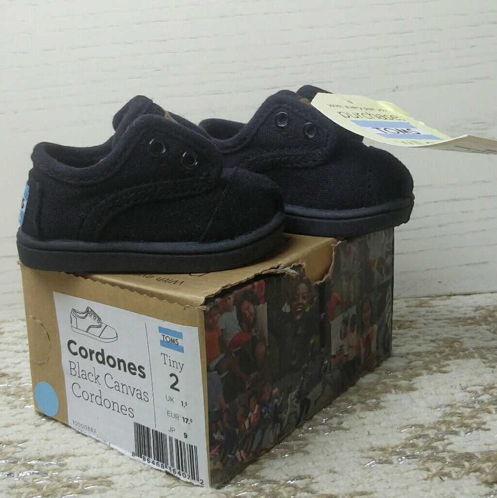 NWT Baby Toms