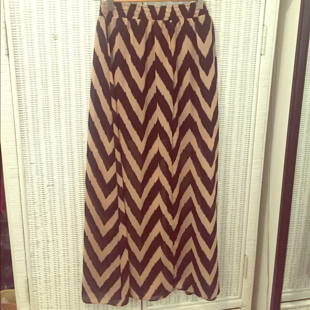 Black and beige chevron maxi skirt