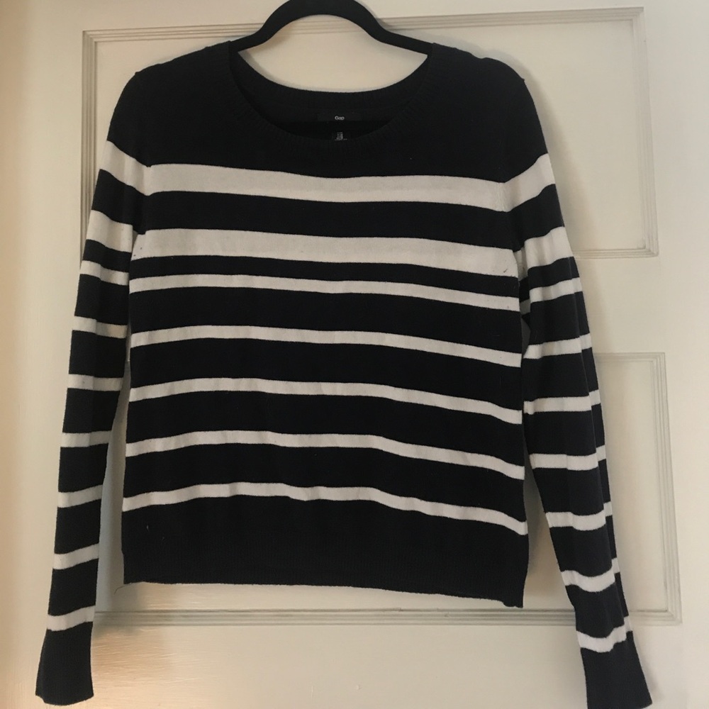Gap Sweater