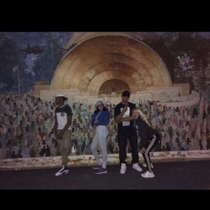 Meet your Posher, Danielle