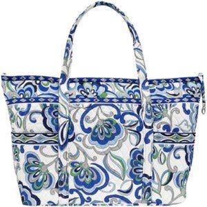 Vera Bradley Super Tote in Mediterranean White