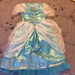 Girl’s Disney Cinderella costume