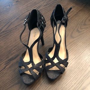 Gianni Bini Ornament Platform Sandle