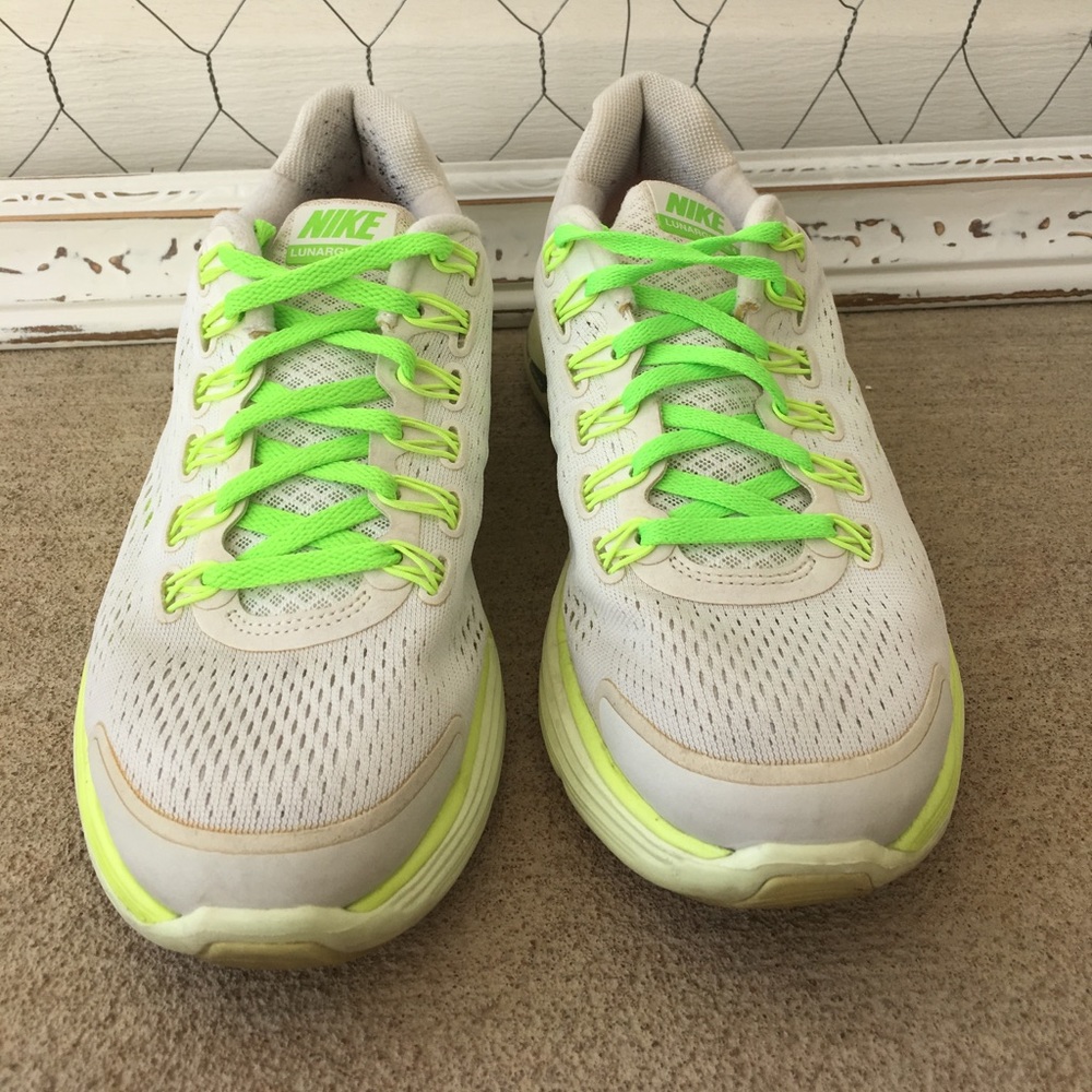 White Nike Lunar glide 4 Size 8