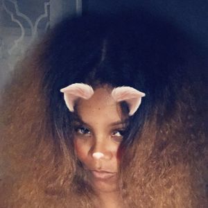 Meet your Posher, Dana