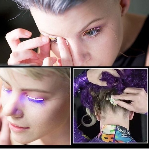 SOLD OUT ! ! Led eyelashes/ no offers - Picture 2 of 4
