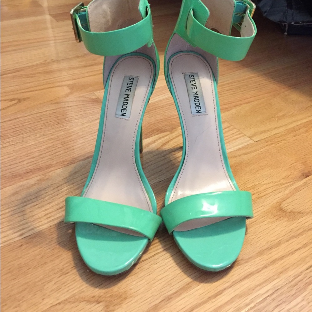 Steve Madden patent leather heels