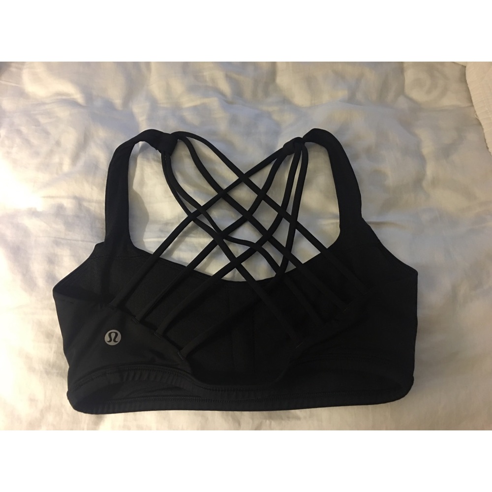 Lululemon sports bra
