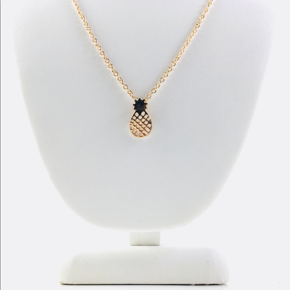 * NEW Pineapple Necklace