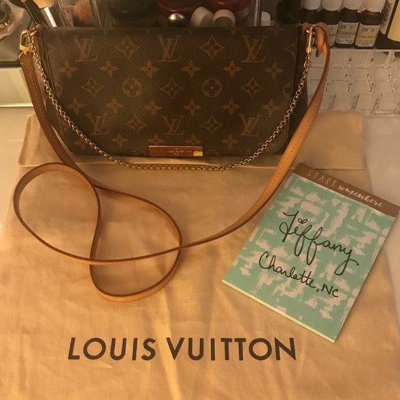 Louis Vuitton Handbags - Louis Vuitton Favorite MM monogram cross body