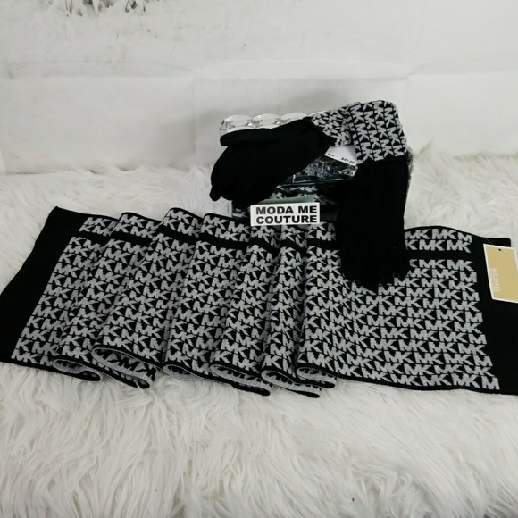 🎄🎁MICHAEL KORS SCARF AND GLOVES SET - Picture 3 of 4