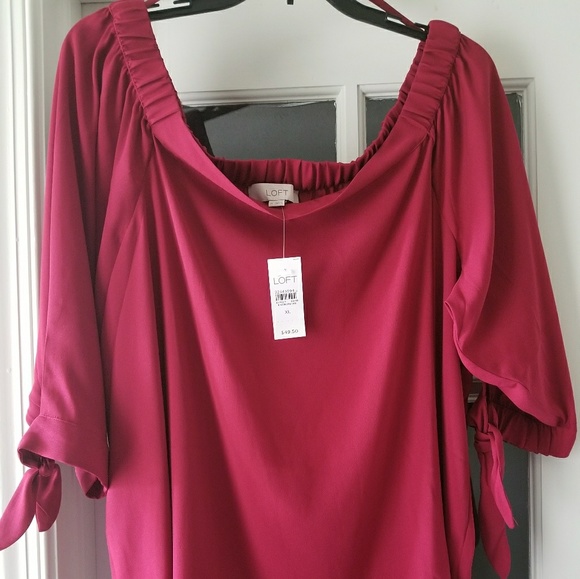 Off the shoulder blouse - Picture 2 of 2