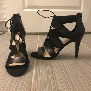 🌟NWT * Nine West Black Laced Bootie Heels, 10M