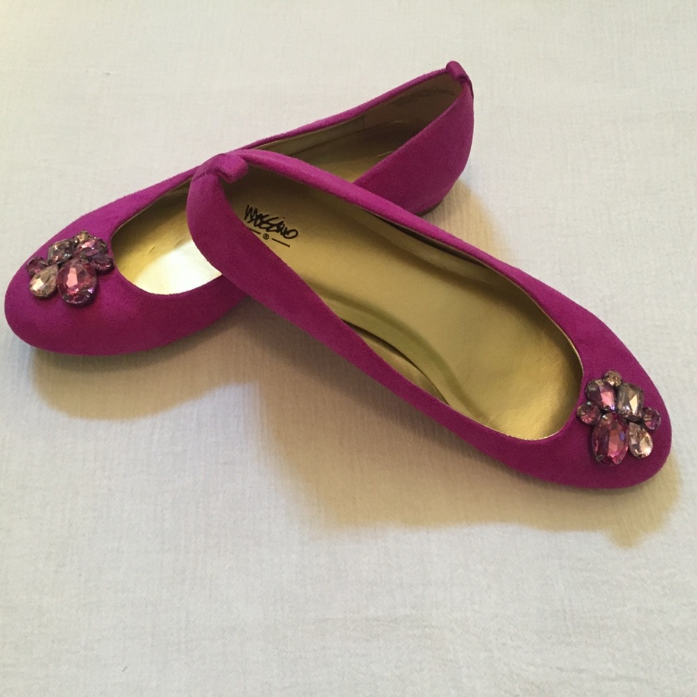 Fun pink/magenta rhinestone embellished flats