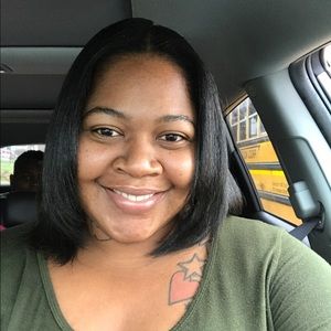 Meet your Posher, Monique