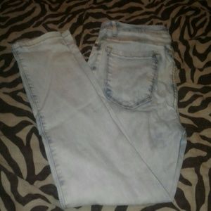 Nicki Minaj light jeans