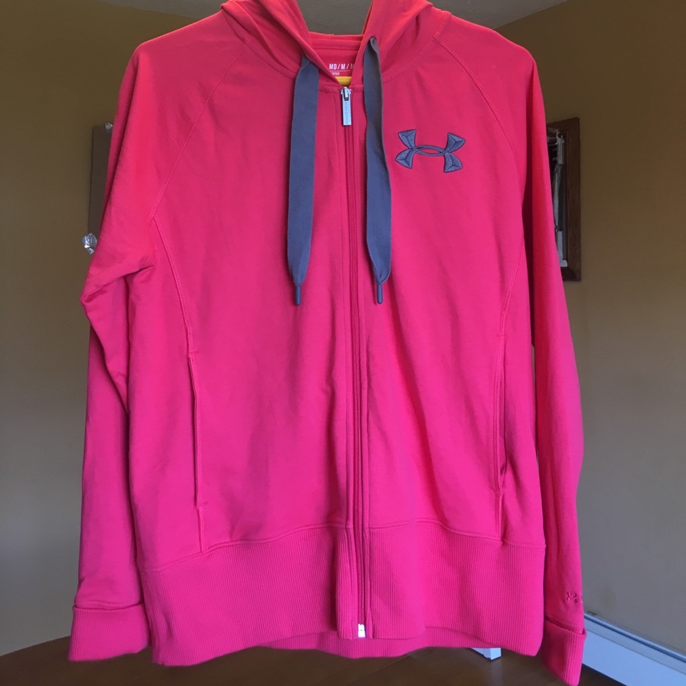 Under Armour sweatshirt