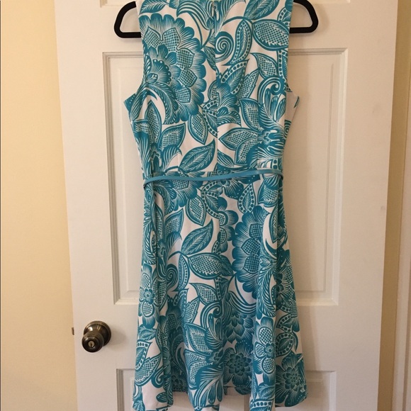 Blue paisley fit-and-flair belted dress - Picture 5 of 7