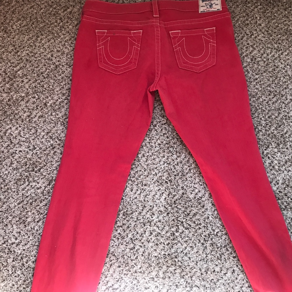 red skinny woman’s true religion jeans