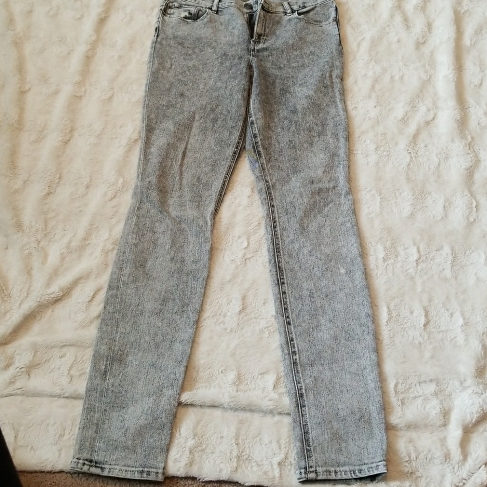 Express gray wash skinny jeans