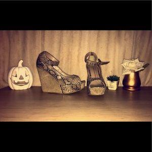 🐍❗️Chinese Laundry wedges