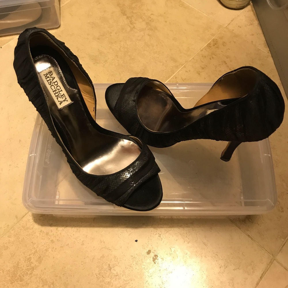 Badgley Mischka black heel