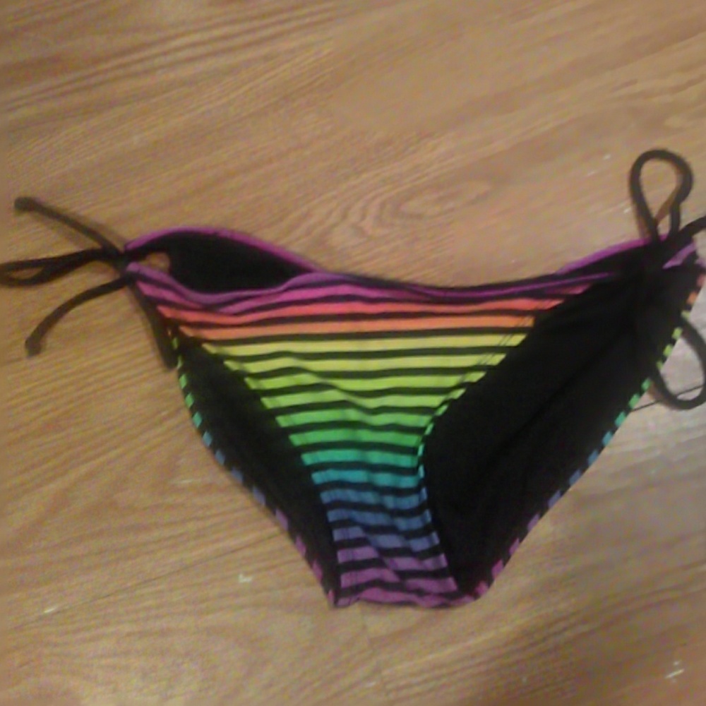 Bikini bottoms