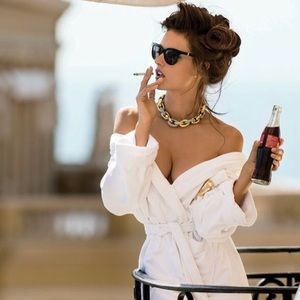 Meet your Posher, Victoria