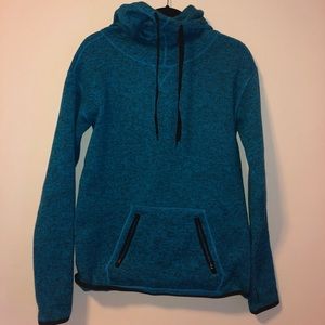 Champion long sleeved training pull over