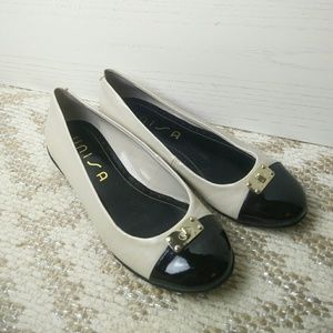 Black and Nude Flats