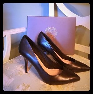 Vince Camuto women's shoes size 8.5M