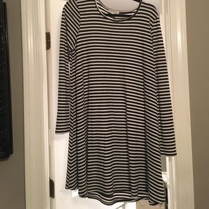 Black and white stripped tshirt dress