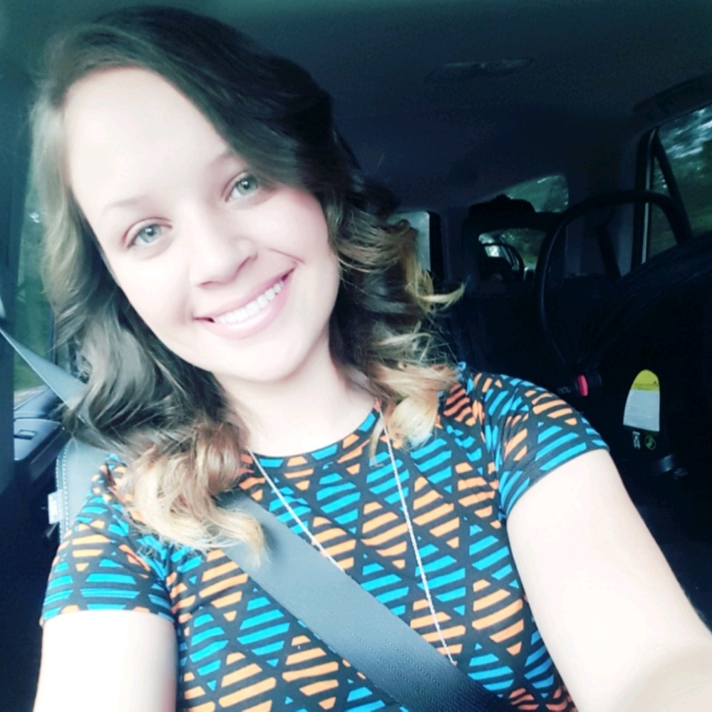 Meet your Posher, Ashley