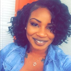 Meet your Posher, Sheneeda