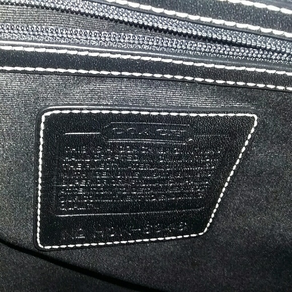 NWOT Coach purse - Picture 6 of 6