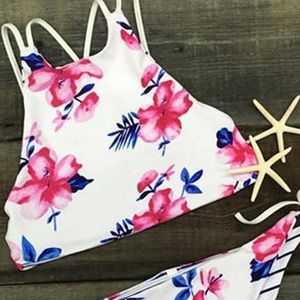 Women’s swimsuit NWT bikini