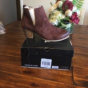 Brown ankle boots