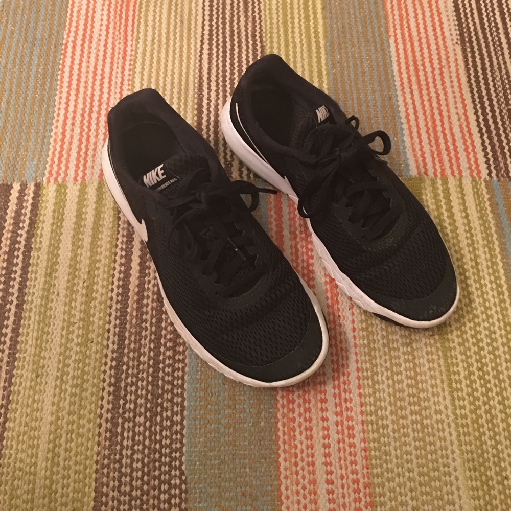 Nike Flex Black size 7