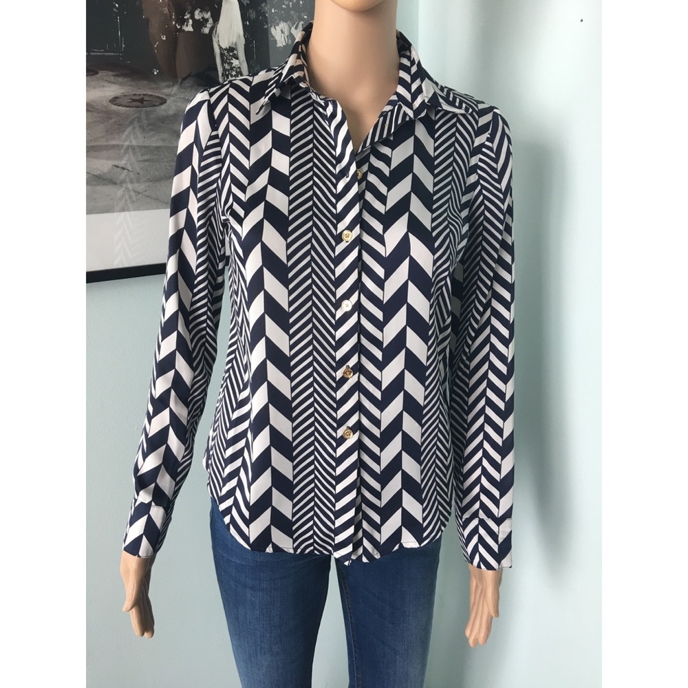 MICHAEL Michael Kors Geometric Print Button Down