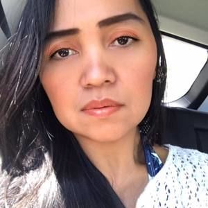 Meet your Posher, Raquel