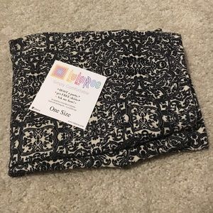 Lularoe OS Leggings Black Pattern