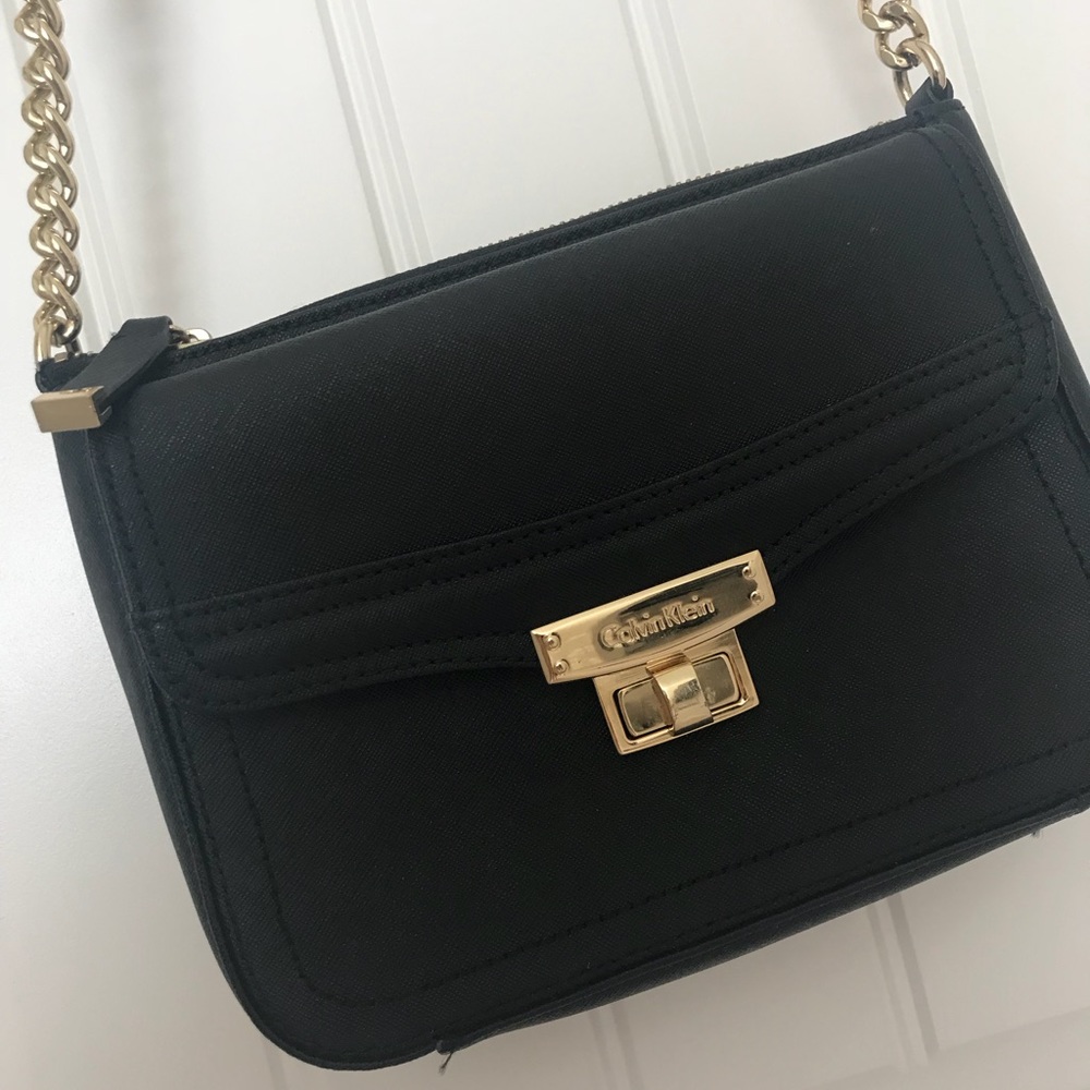 Calvin Klein Crossbody purse
