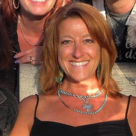 Meet your Posher, Stacie - Picture 1 of 1