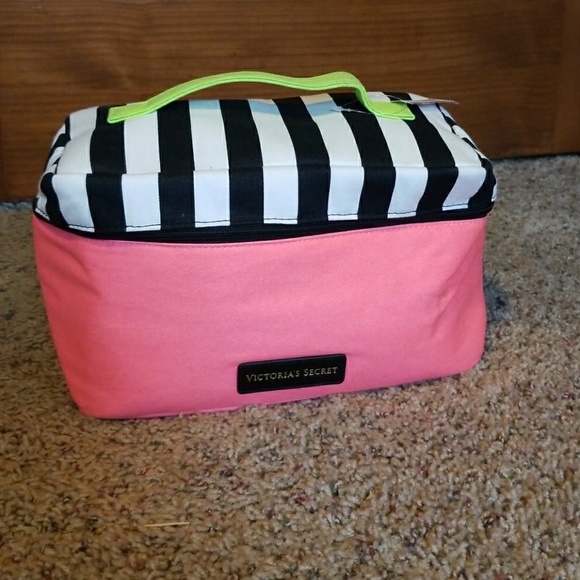 Victoria's Secret Handbags - NWT Victoria's Secret Bra & panties travel case