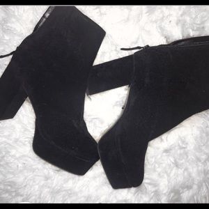 Platform ankle boots ( never worn)