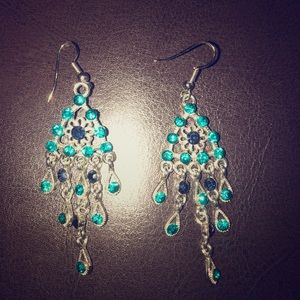 ⭐️ Navy and turquoise chandelier earrings